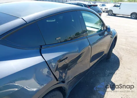 2022 Tesla Model Y Long Range Dual Motor All-Wheel Drive from USA, damaged, VIN 7SAYGDEE7NF426404